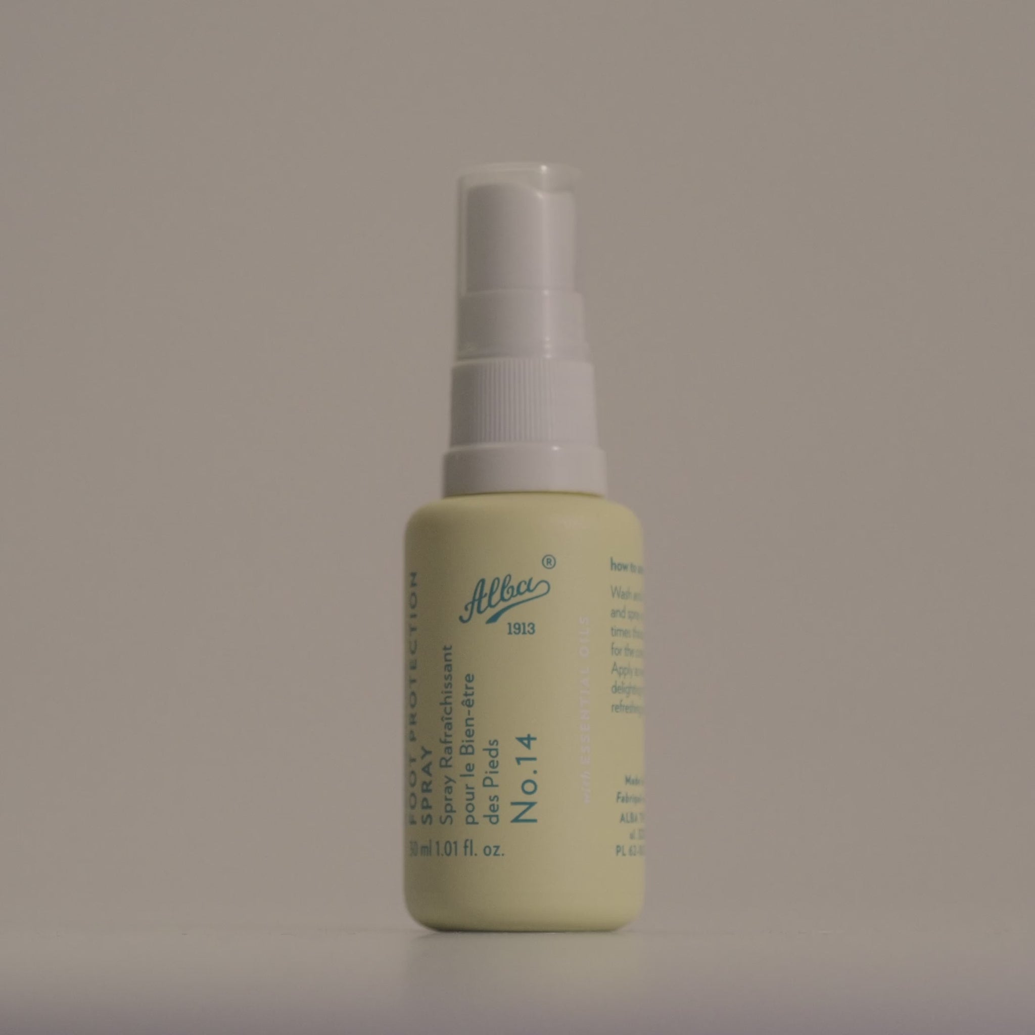 Refreshing Protective Foot Spray